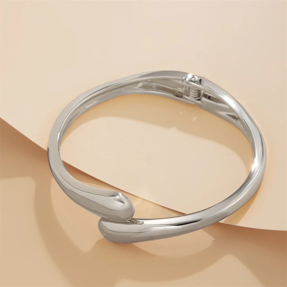 SCULPTED JEWELRY SET